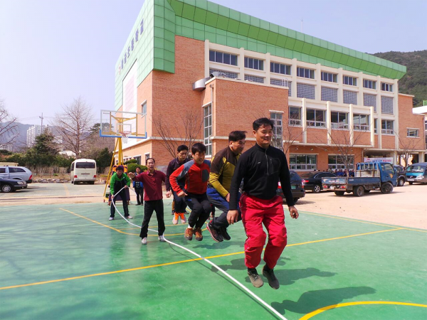 75fdb762c19fa76ad436f322e1add082_1430458