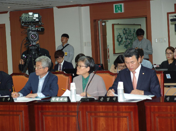 cd0f8e41f4dc37958692195ef4299d0a_1442457