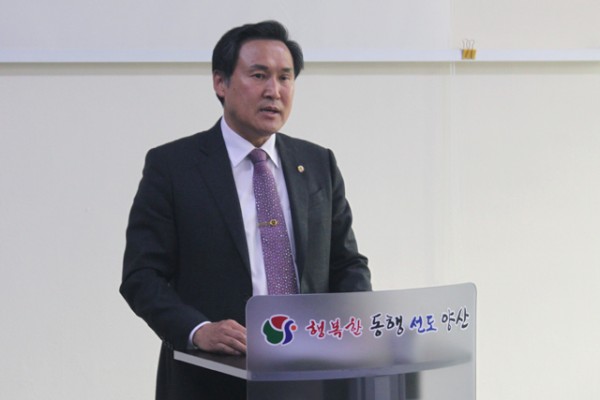 7272f32ab23b17bedc8fa36982afdc7b_1450147